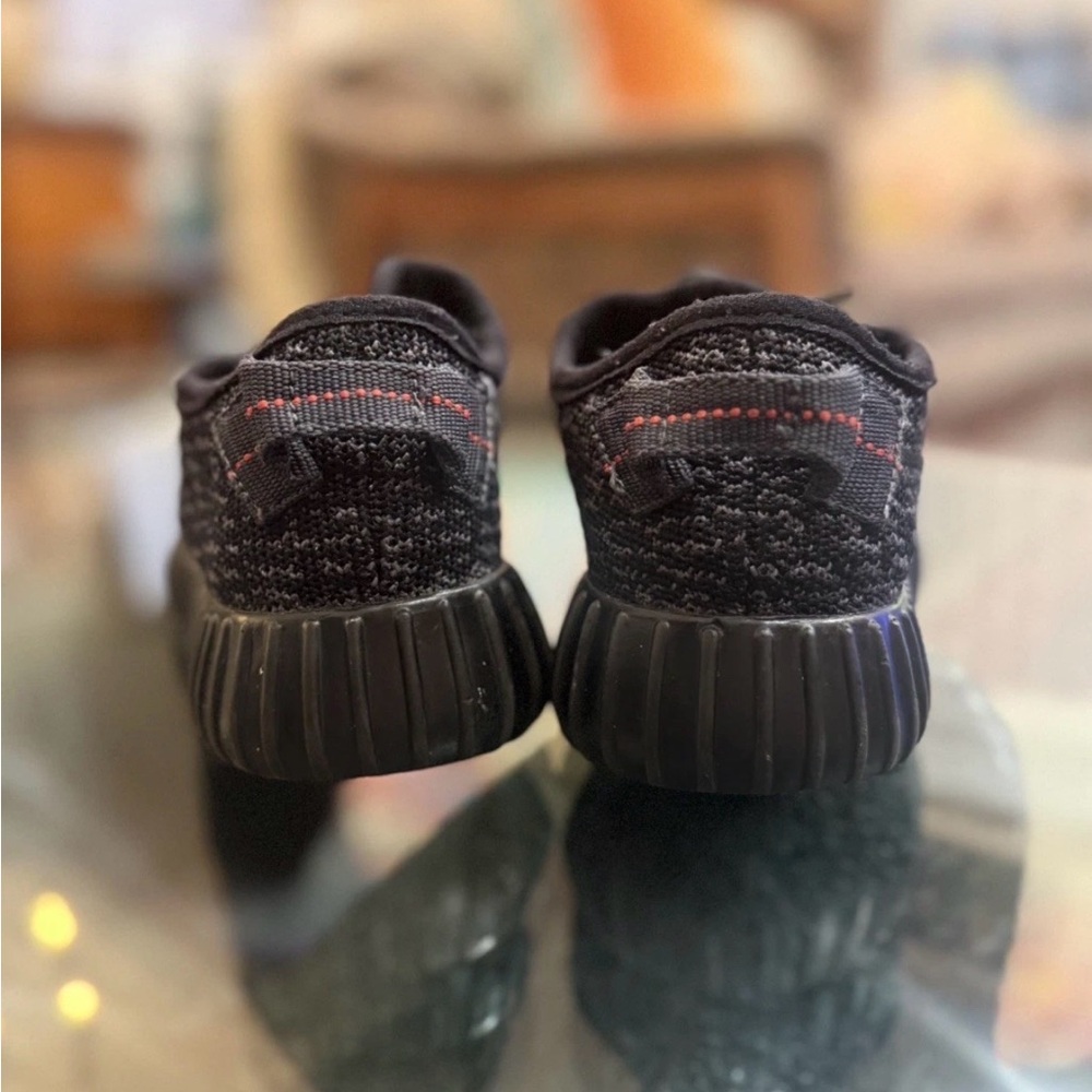 adidas Yeezy 350 - Little Kid LK Youth 13.5 - Pirate Black - Picture 11 of 16